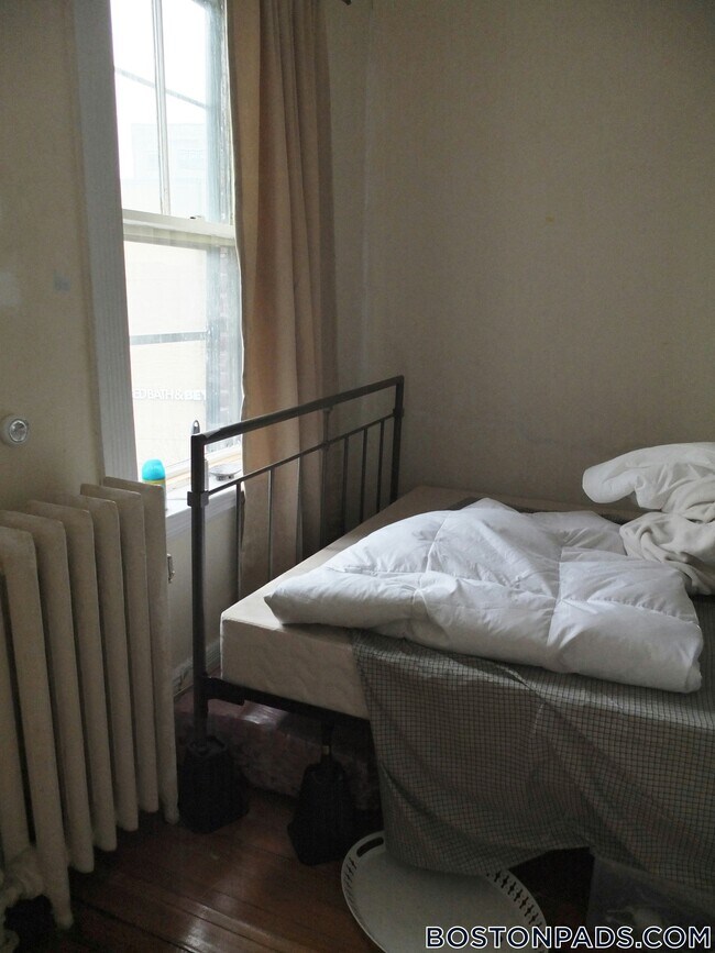 Foto del edificio - 447 Park Dr