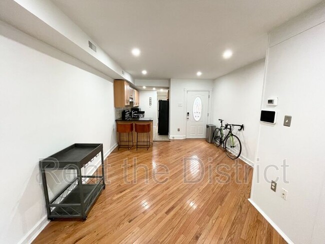 Building Photo - 1525 Constitution Ave NE