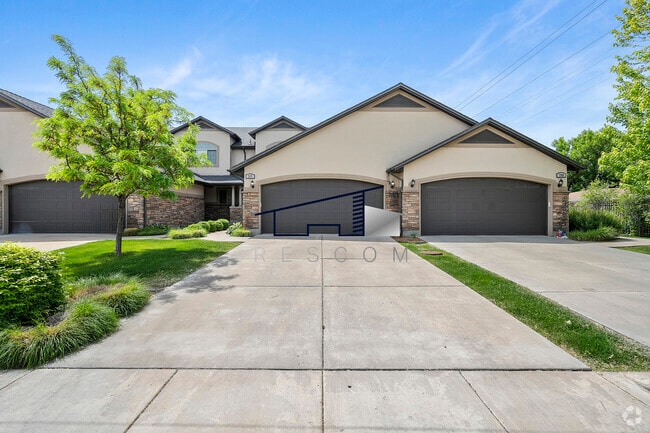 Building Photo - 757 W 4400 S
