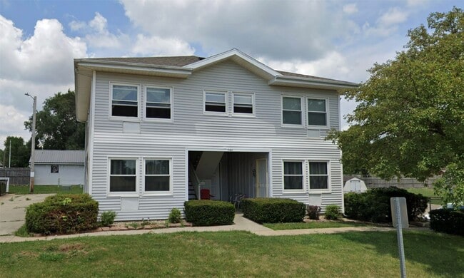 Building Photo - 306 Wigwam St