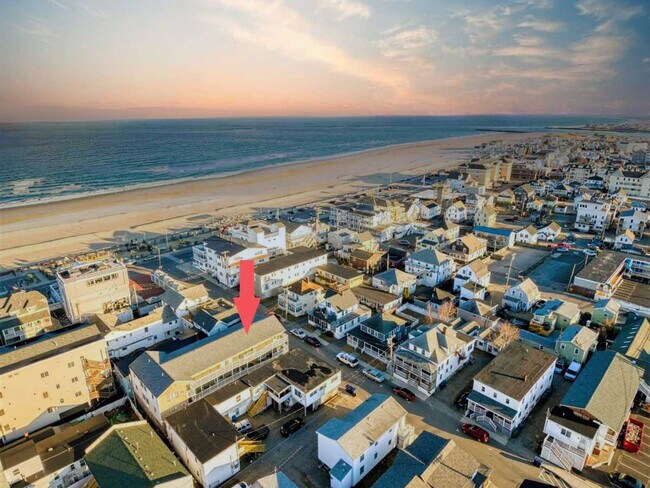 Foto del edificio - 12 G St