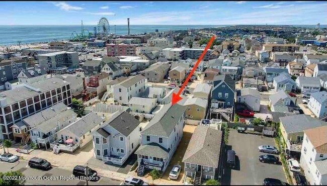 Building Photo - 49 Carteret Ave