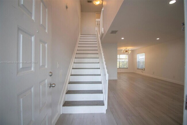 Foto del edificio - 4844 Grapevine Wy