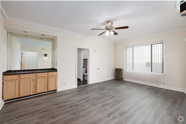 Interior Photo - Evanston Apartments