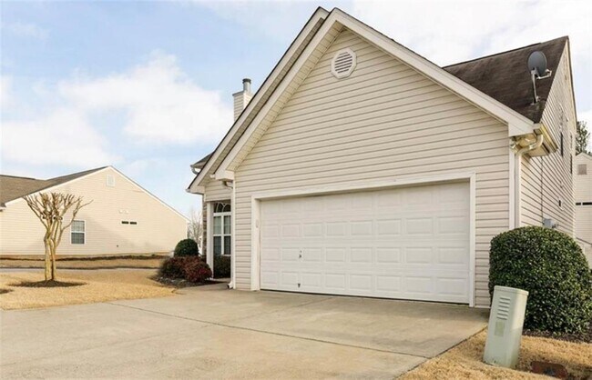 Building Photo - 324 Greystone Pkwy