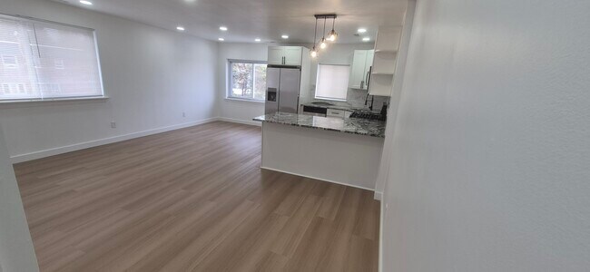 Foto del edificio - 8258 Rodney St