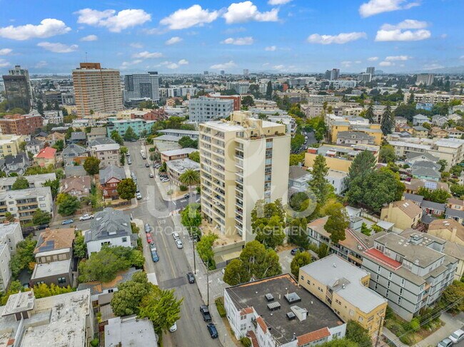 Foto del edificio - 320 Lee St