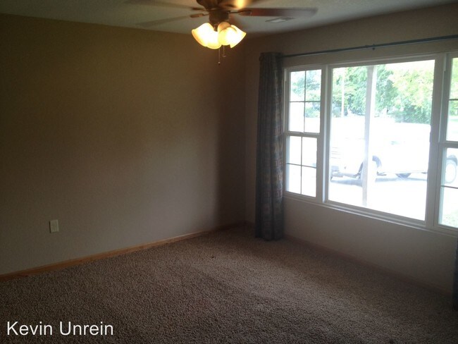 Building Photo - 2 br, 1 bath Apartment - 225 225 N Ohio St