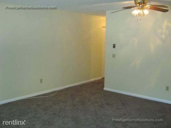 Foto del edificio - 1 br, 1 bath  - 66 Mayflower Ave #32