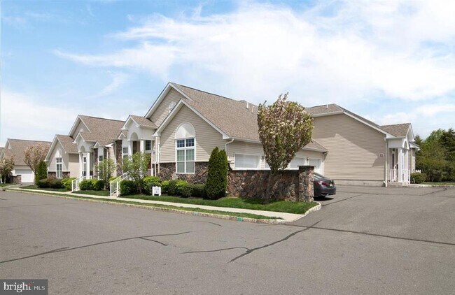 Building Photo - 401 Schindler Dr