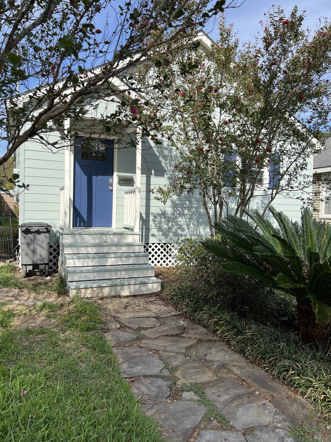 Foto del edificio - 622 Arlington Ave