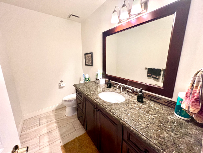 Building Photo - 29028 Hollow Oak Ct