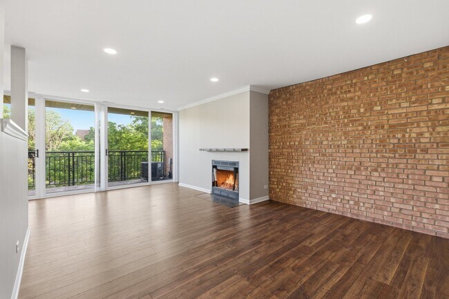 Foto del edificio - 6000 Oakwood Dr