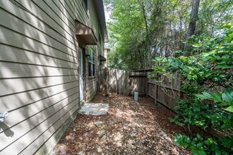 Building Photo - 207 N Burberry Park Cir