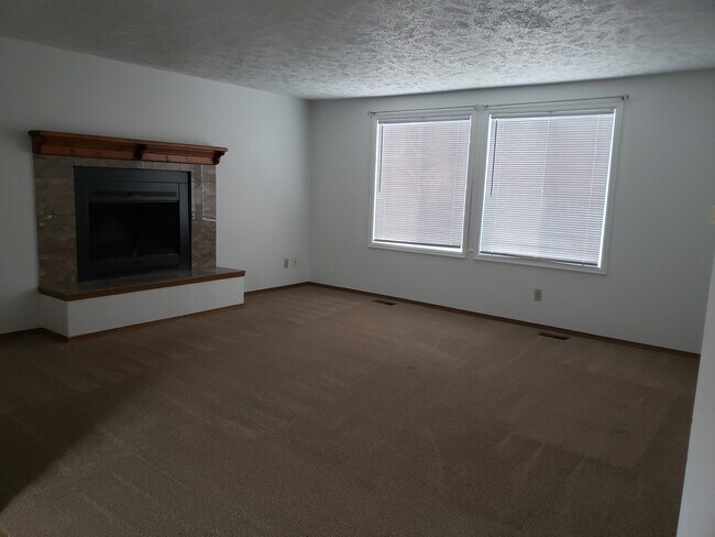 Family Room - 2420 Piros Dr