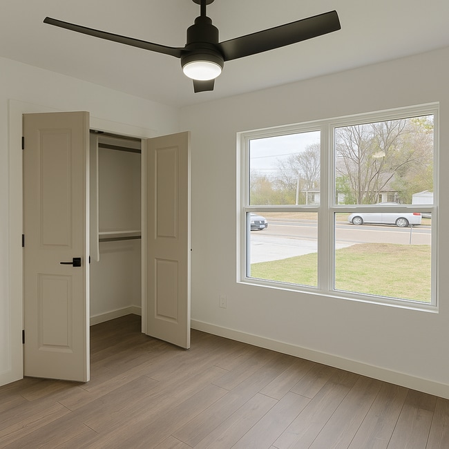 Building Photo - 303 E Virgin St