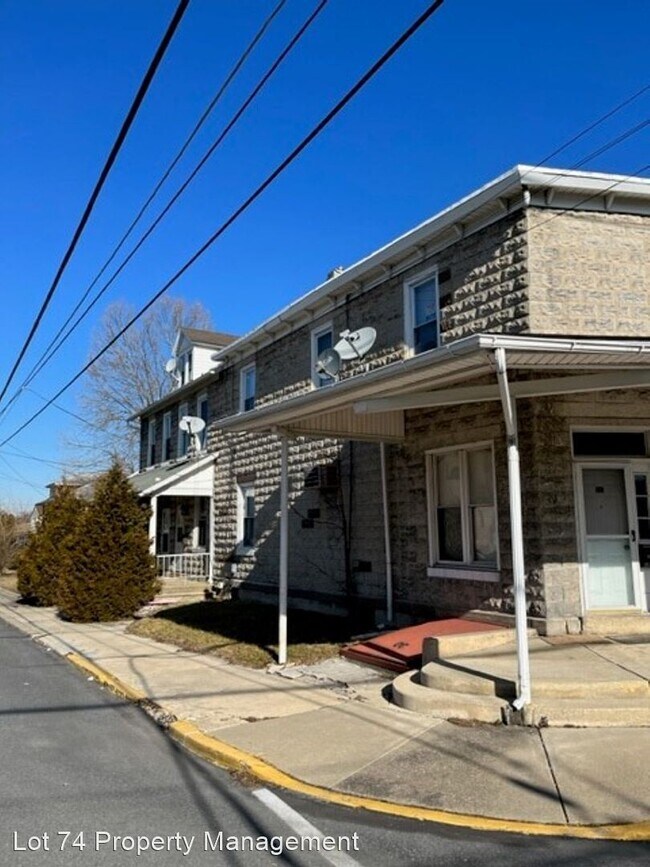 Building Photo - 4 br, 2 bath House - 2005 Laubach Avenue