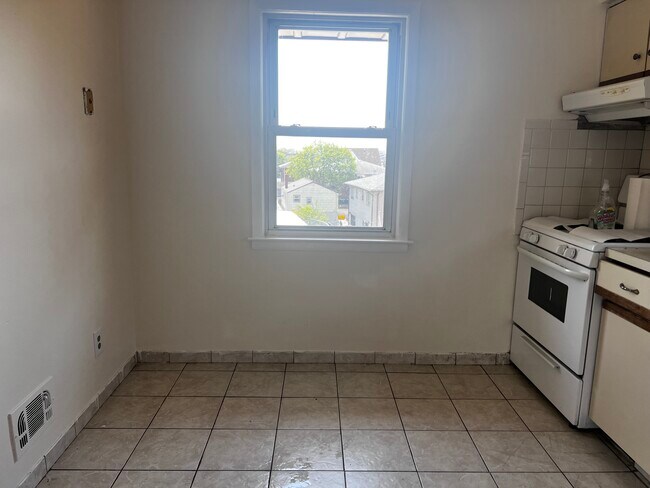 Foto del edificio - 372 Henry St