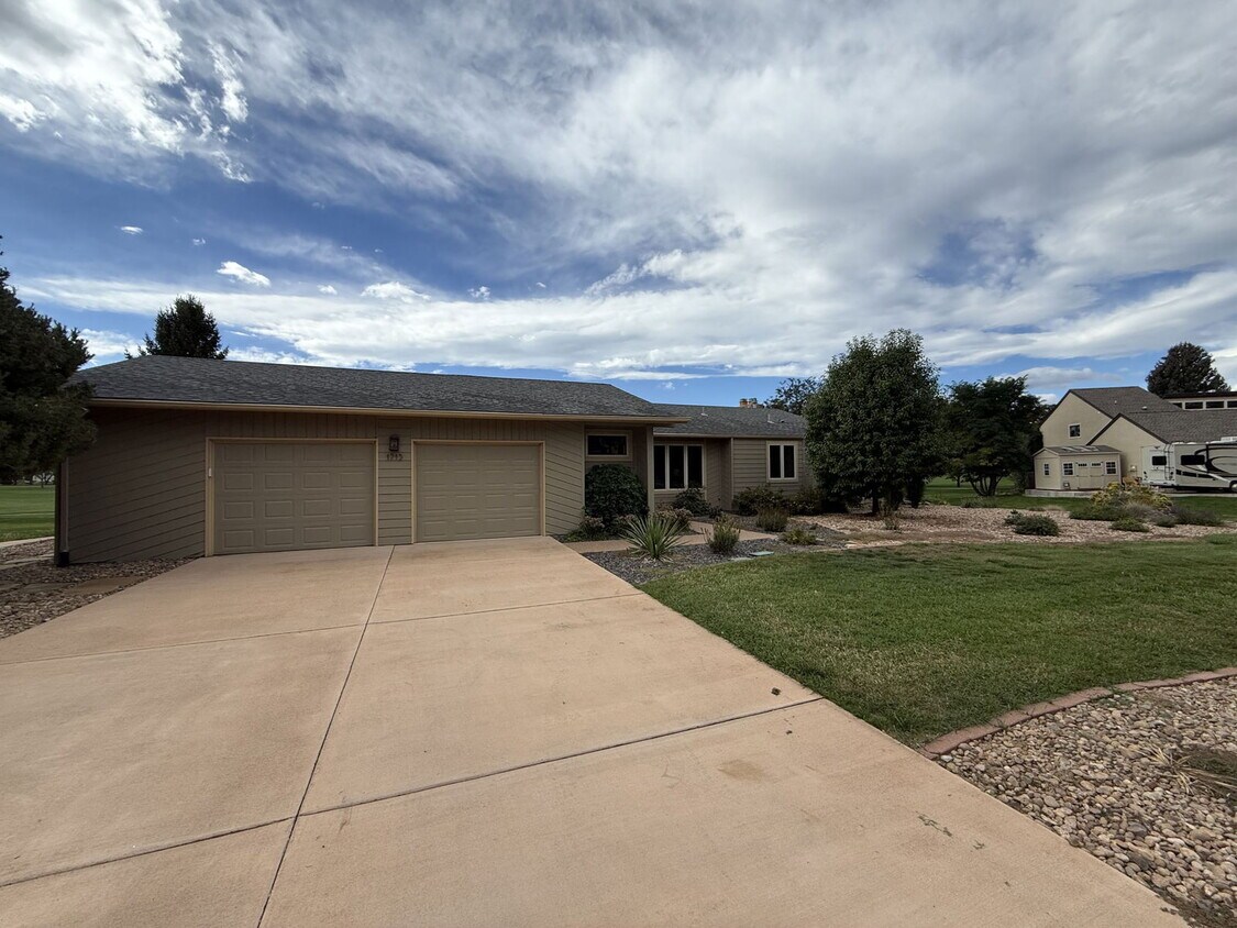 Foto principal - 1713 Richards Lake Rd