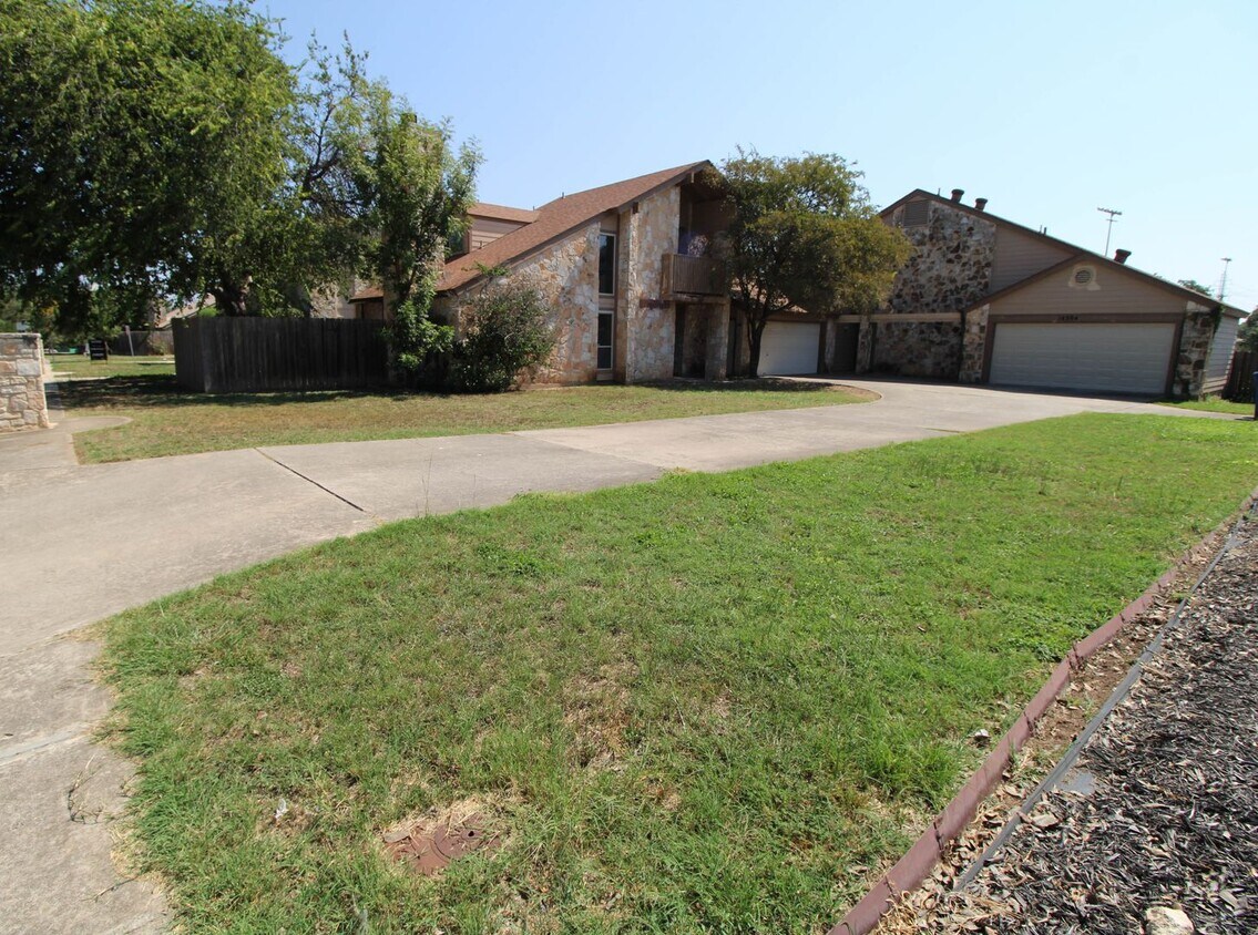 Foto principal - 14302 Indian Woods