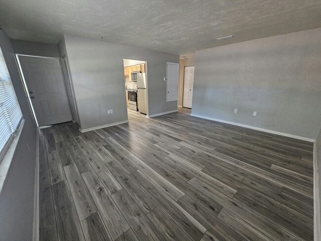 Foto del edificio - 722 NE 12th St