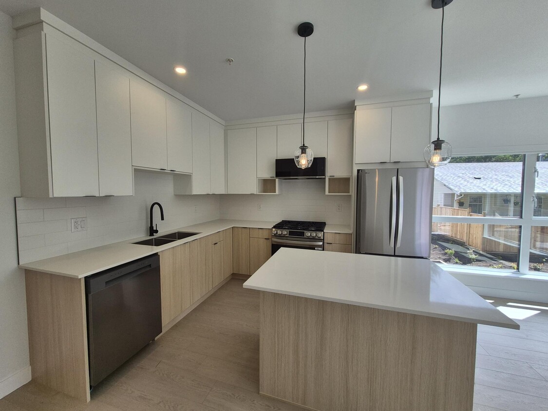 Photo principale - 2629-2629 Millstream Rd