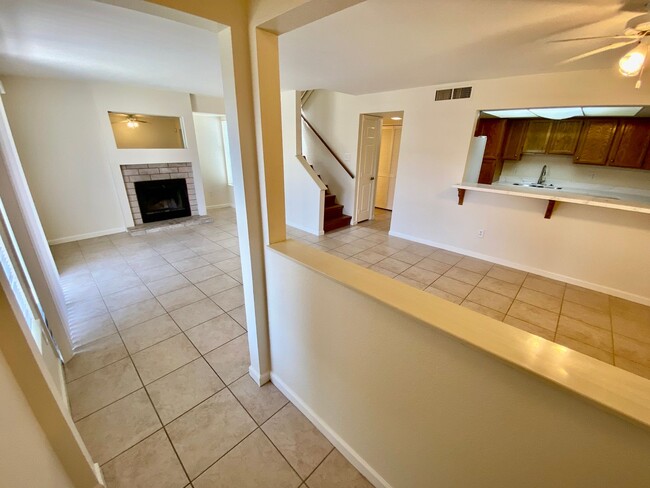 Building Photo - MOVE IN SPECIAL! 50% OFF JANUARY RENT! 2 B...