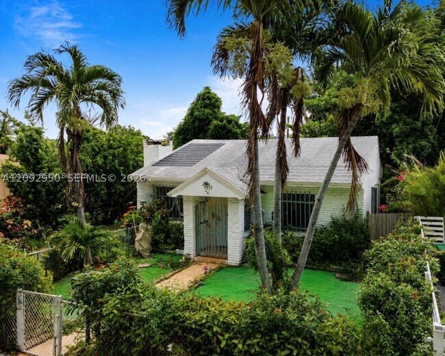 Foto del edificio - 7573 NW 12th Ct