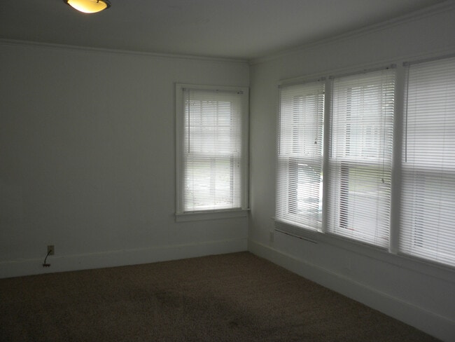 Building Photo - 1008 Otto Ct