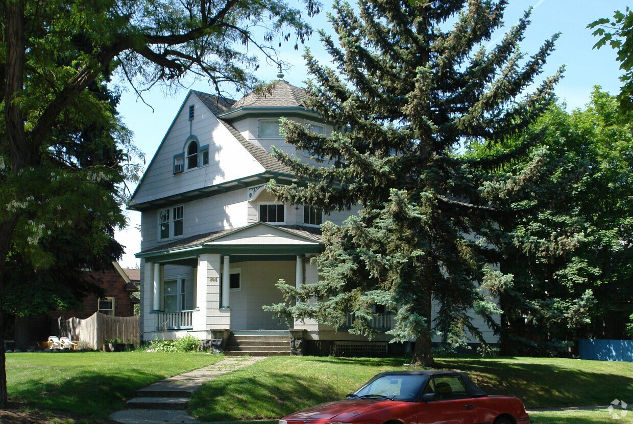 Primary Photo - 904 S Adams St