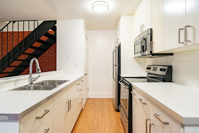 Foto del edificio - 2209 Peppertree Way