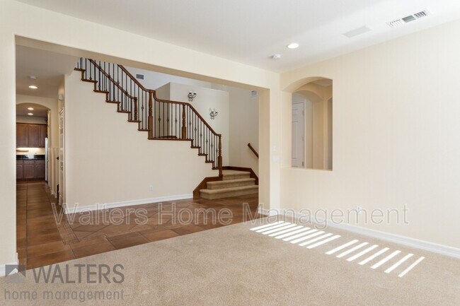 Building Photo - 10381 Wellsona Ct