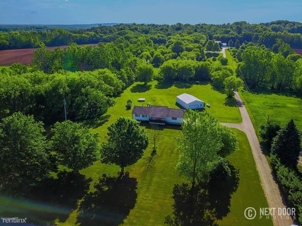Foto principal - 10548 Homerich Ave SW