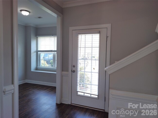 Foto del edificio - 321 Halton Crossing Dr SW
