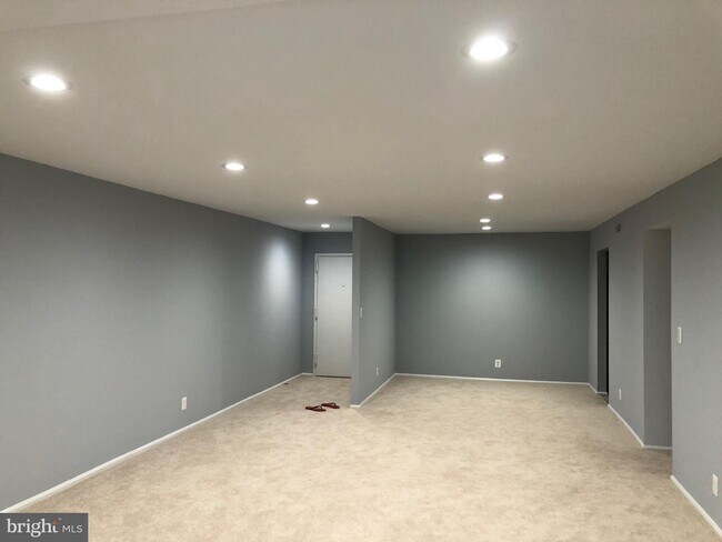 Foto del edificio - 7680 Tremayne Pl