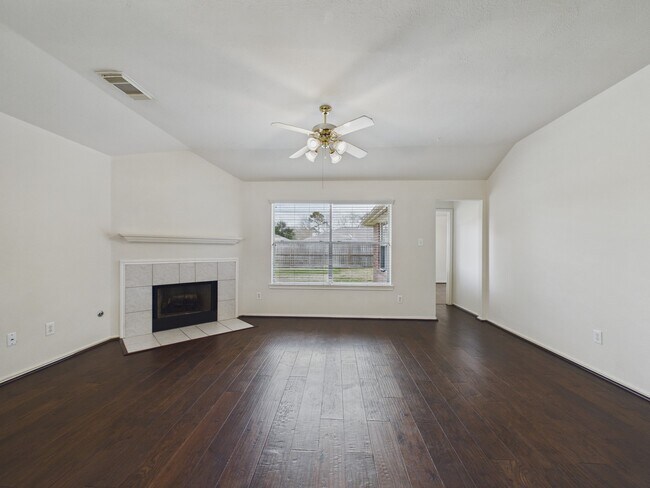 Building Photo - 1151 Andover Dr