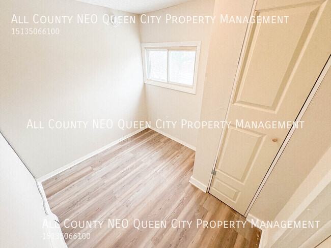 Foto del edificio - 499 S Detroit St