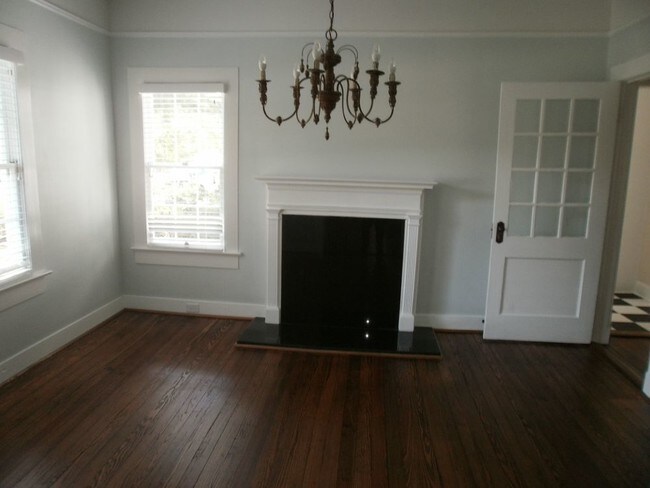 Foto del edificio - 836 Mimosa Boulevard