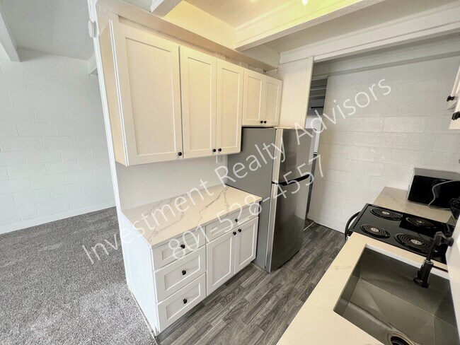 Foto del edificio - Half Off First Month!