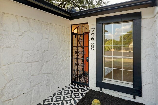 Building Photo - 7208 Inspiration Dr