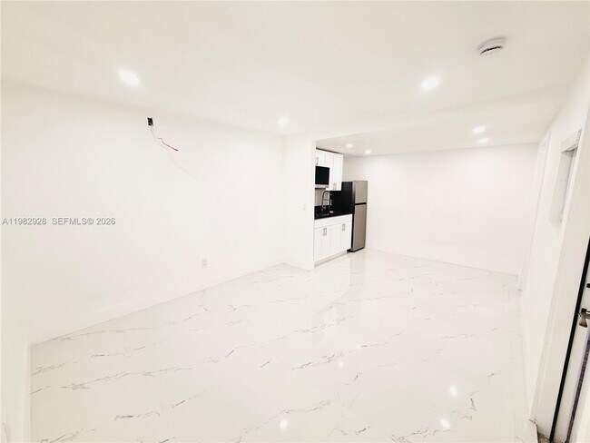 Foto del edificio - 3354 NW 50th St