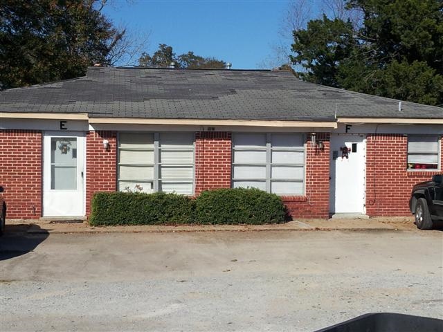 Building Photo - 913 Saraland Blvd S