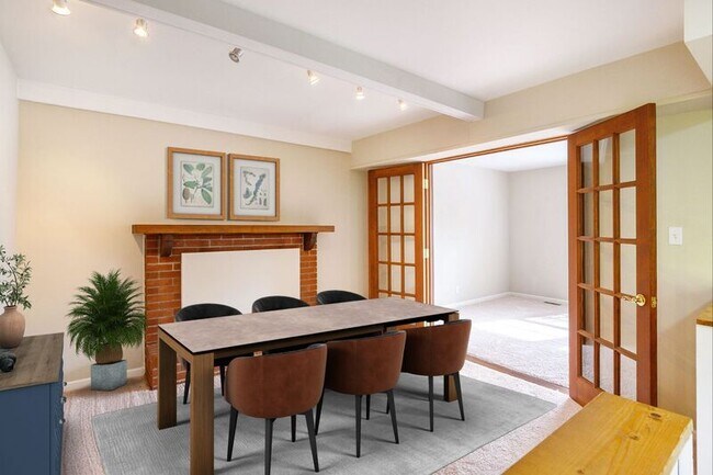 Foto del edificio - 6162 W Court St