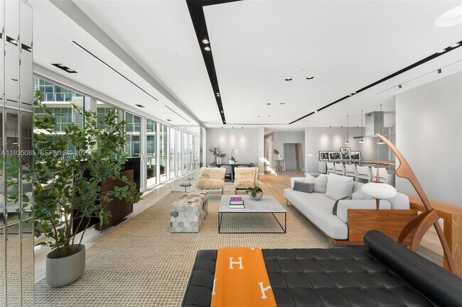 Foto del edificio - 4701 N Meridian Ave