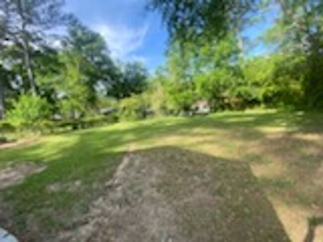 Foto del edificio - 1315 Trenton Ct