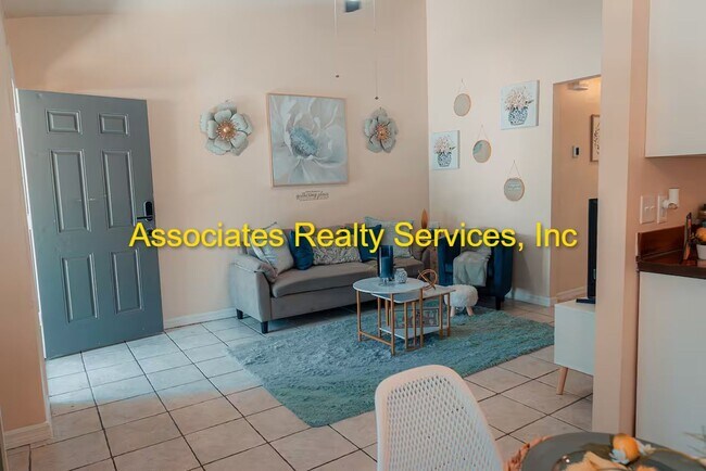 Foto del edificio - Beautifully furnished  2-Bedroom Duplex – ...