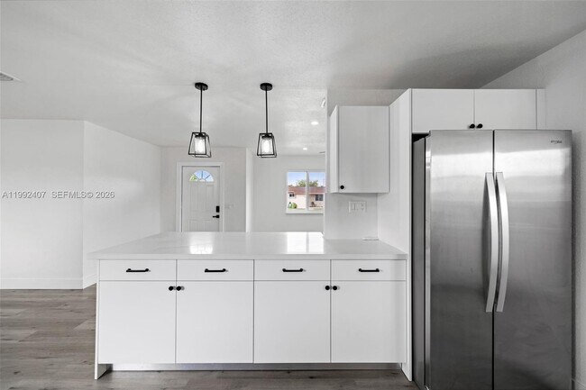 Foto del edificio - 1867 NW 8th Ave