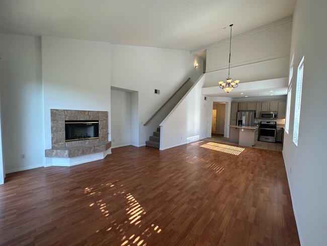 Building Photo - 3267 Dehesa Rd