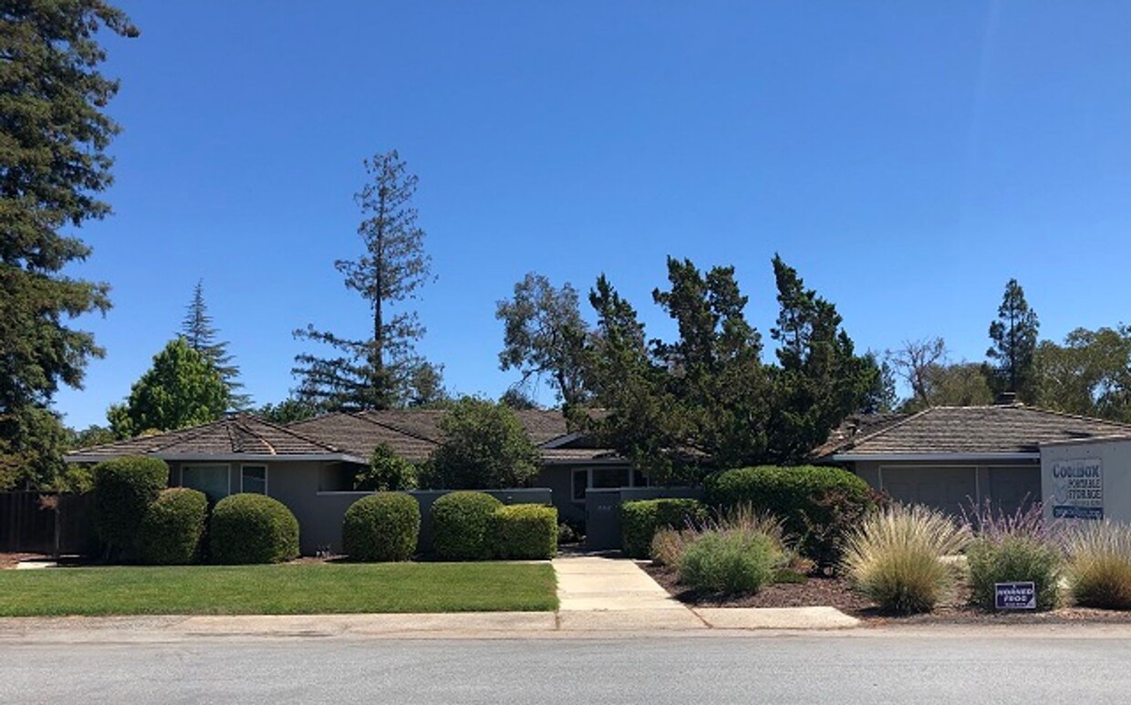 Primary Photo - Monte Sereno Retreat