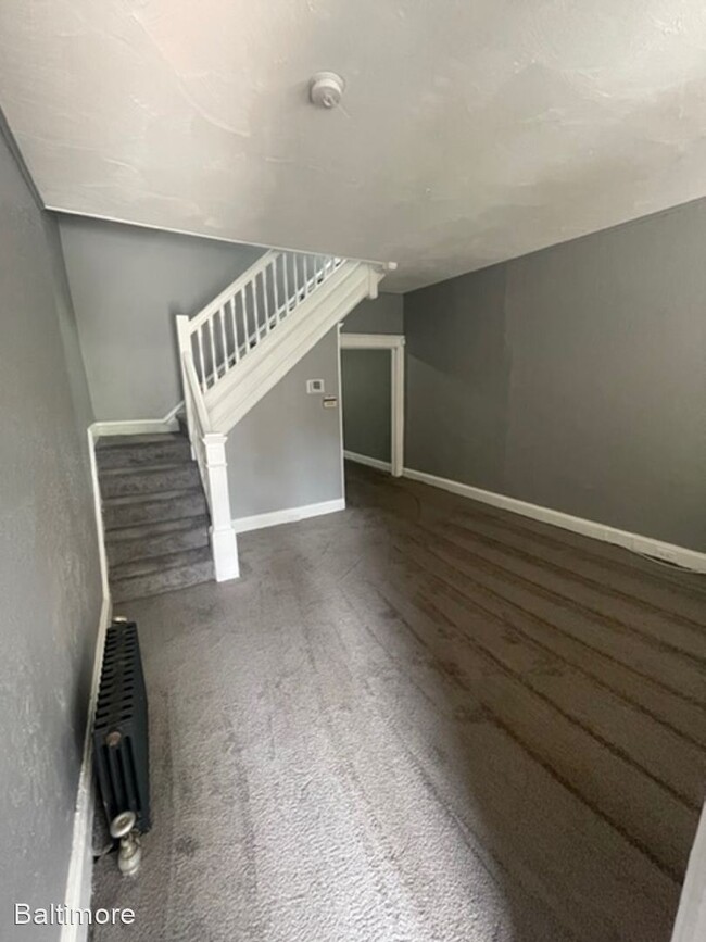 Building Photo - 3 br, 1.5 bath House - 2110 Westwood Ave.